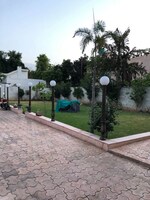 4 BHK +  10800 Sq.Ft. Villa in Sainik Farm