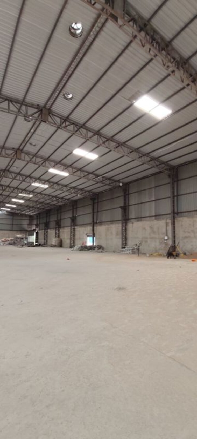  Parking, vidhan sabha marg Commercial Warehouse 20000 Sq.Ft. In Vidhan Sabha Marg Raipur 10680149