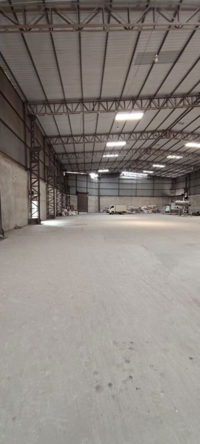  Parking, vidhan sabha marg Commercial Warehouse 20000 Sq.Ft. In Vidhan Sabha Marg Raipur 10680149