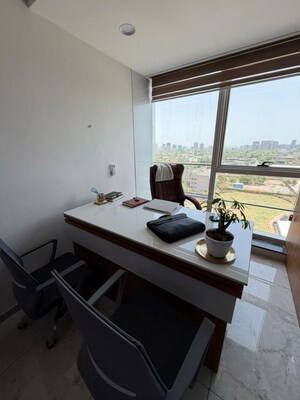  Office Space For Rent in Thaltej