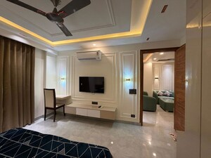 Living Room in 2 BHK Builder Floor at Sector 43 – for Rent