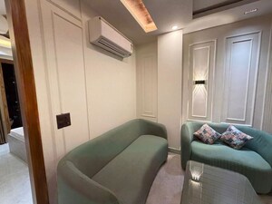 Bedroom in 2 BHK Builder Floor at Sector 43 – for Rent