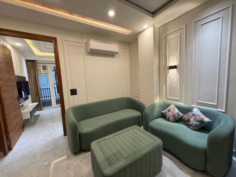 Living Room, sector 43 2 Bedroom 260 Sq.Yd. Builder Floor In Sector 43 Gurgaon 10680150