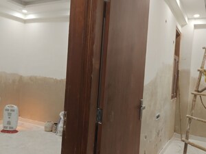 Furnished Amenities in 4 BHK Builder Floor at Pratap Vihar GDA Flats, Pratap Vihar – for Sale