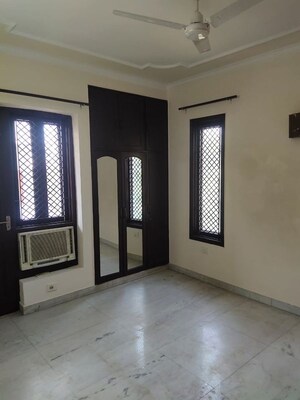 Room in 2.5 BHK Builder Floor at Uppal Southend, Sector 49 – for Sale