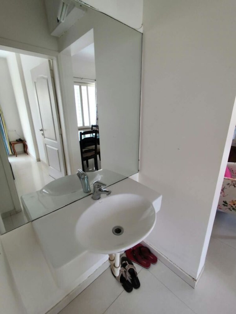 Bathroom, kumar-pinakin 3 Bedroom 1473 Sq.Ft. Apartment In Baner Pune 10680192