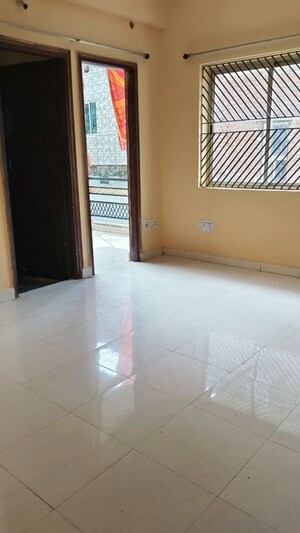 Room in 3 BHK Apartment at Piska More – for Rent
