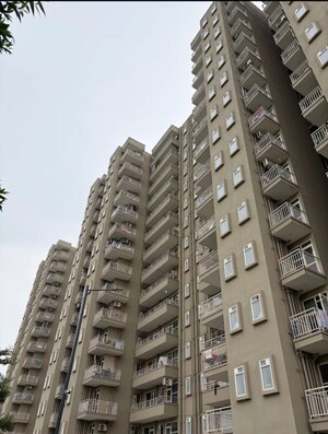 3 BHK Apartment For Sale in Pyramid Altia, Sector 70