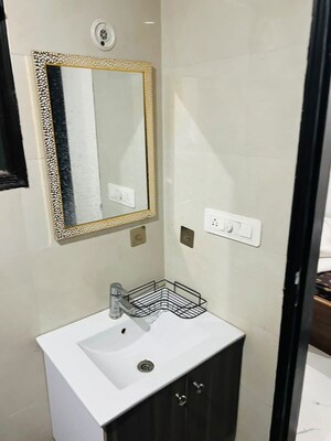 Team Area in 2 BHK Builder Floor at Sector 43 – for Rent