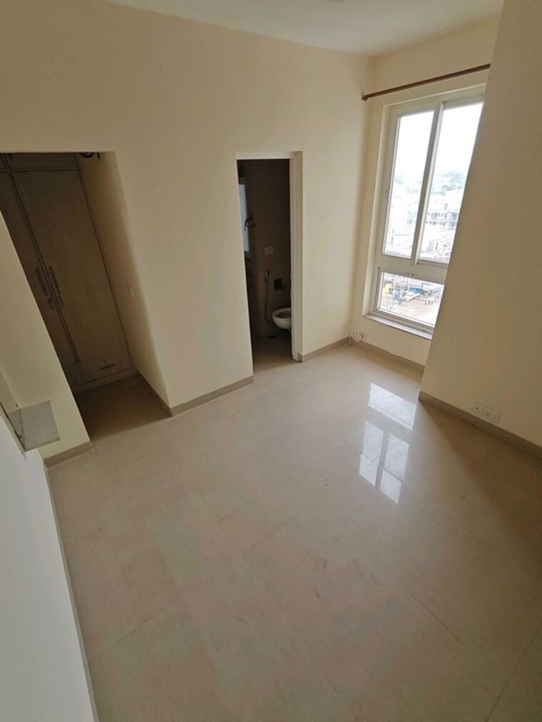 Room, sector 23 3 Bedroom 1550 Sq.Ft. Builder Floor In Sector 23 Gurgaon 10680218