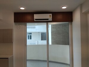 Room in 3.5 BHK Apartment at Pareena Coban Residences, Sector 99a – for Sale
