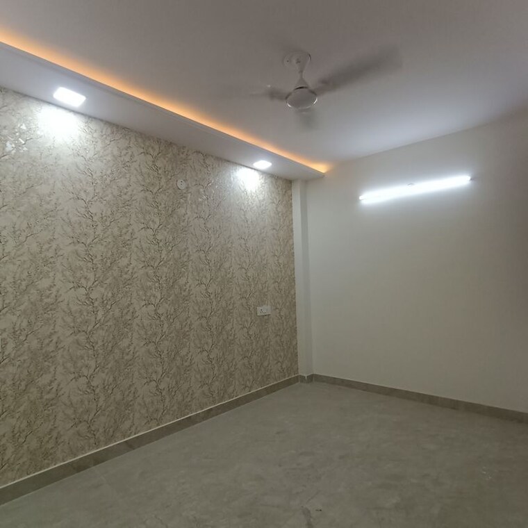 Room, govindpuri 3 Bedroom 850 Sq.Ft. Builder Floor In Govindpuri Delhi 10680203