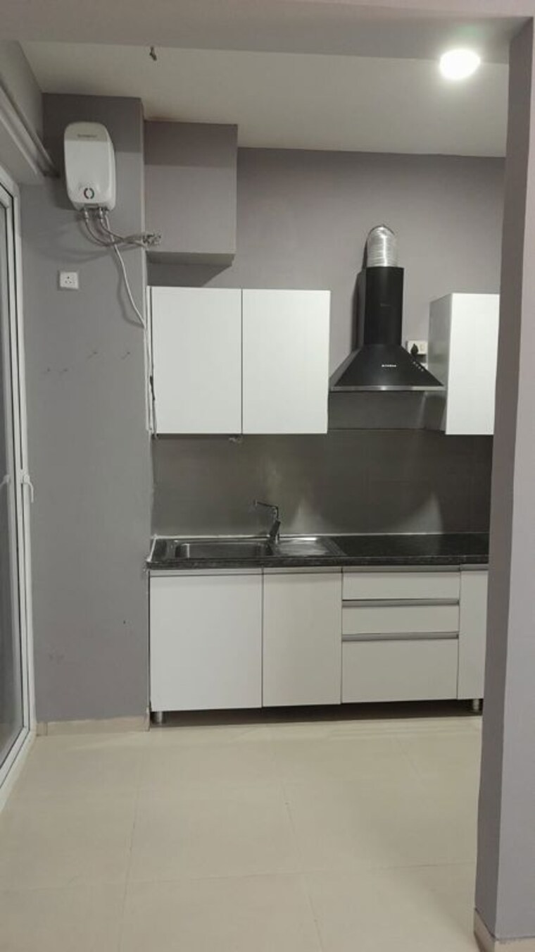 Kitchen, tulip-white 3 Bedroom 1326 Sq.Ft. Apartment In Sector 69 Gurgaon 10680227