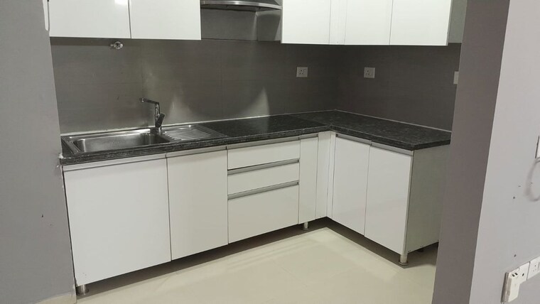Kitchen, tulip-white 3 Bedroom 1326 Sq.Ft. Apartment In Sector 69 Gurgaon 10680227