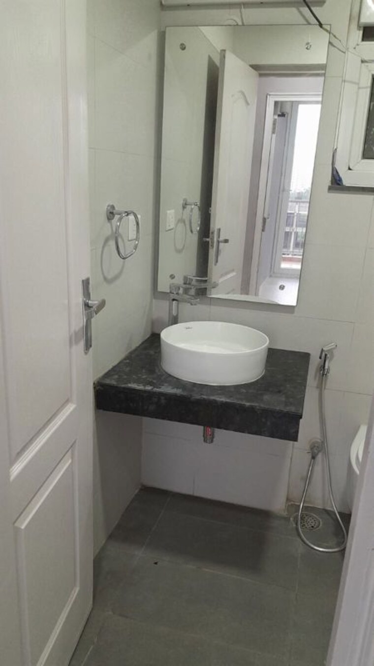 Bathroom, tulip-white 3 Bedroom 1326 Sq.Ft. Apartment In Sector 69 Gurgaon 10680227