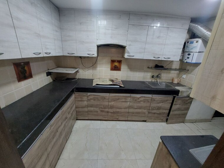 Kitchen, paras-seasons 3.5 Bedroom 1695 Sq.Ft. Apartment In Sector 168 Noida 10680252