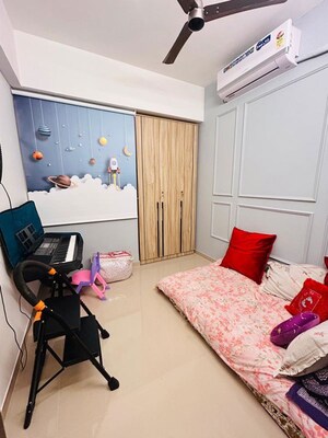 Bedroom in 2 BHK Apartment at Puraniks Tokyo Bay, Kasarvadavali – for Rent