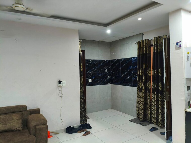 Room, ambala highway 2 Bedroom 1450 Sq.Ft. Apartment In Ambala Highway Zirakpur 10680233