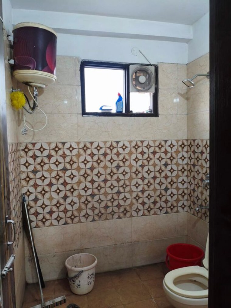 Bathroom, ambala highway 2 Bedroom 1450 Sq.Ft. Apartment In Ambala Highway Zirakpur 10680233