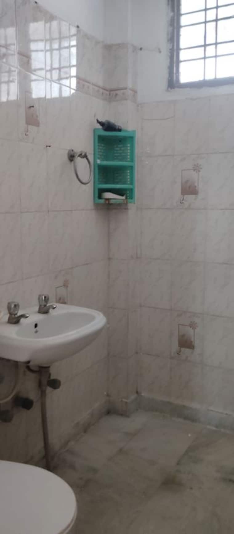 Bathroom, uppal-southend 2 Bedroom 927 Sq.Ft. Builder Floor In Sector 49 Gurgaon 10680267