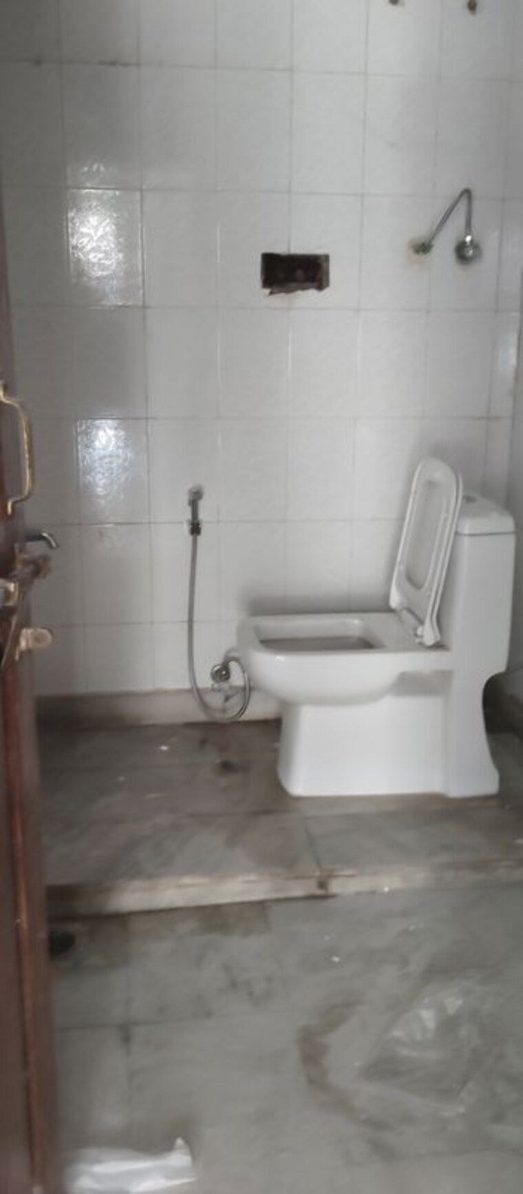 Bathroom, uppal-southend 2 Bedroom 927 Sq.Ft. Builder Floor In Sector 49 Gurgaon 10680267