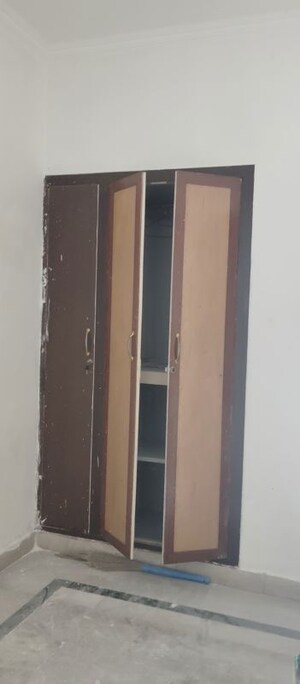 Building Lobby in 2 BHK Builder Floor at Uppal Southend, Sector 49 – for Rent