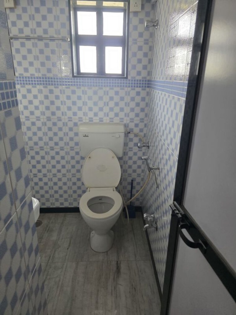 Bathroom, rajas-chs 2 Bedroom 1000 Sq.Ft. Apartment In Andheri East Mumbai 10680260