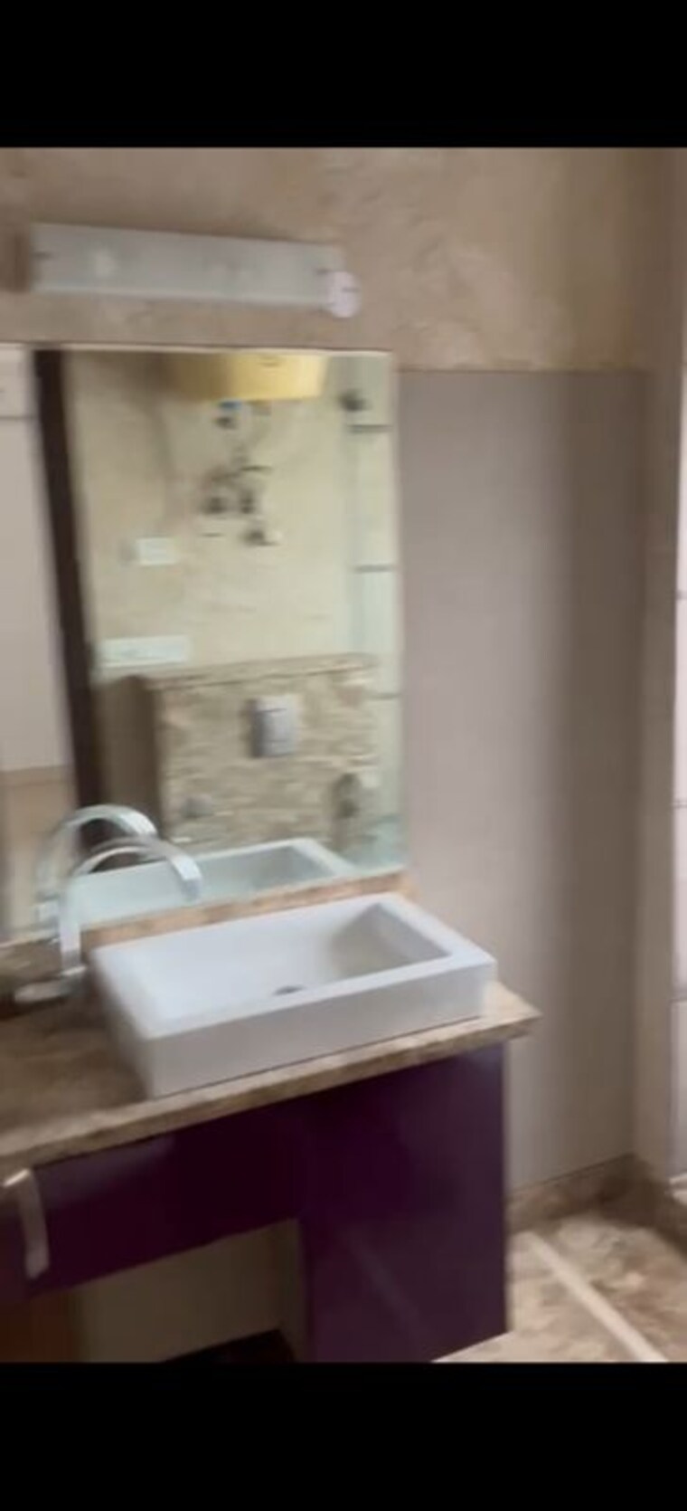 Bathroom, jungpura extension 3 Bedroom 1800 Sq.Ft. Builder Floor In Jungpura Extension Delhi 10680294