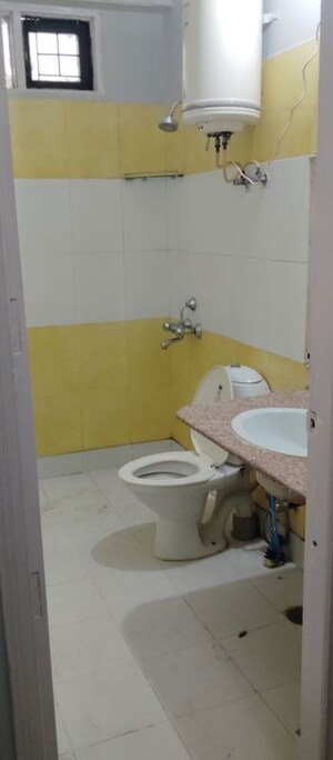 Bathroom in 3 BHK Builder Floor at Uppal Southend, Sector 49 – for Rent