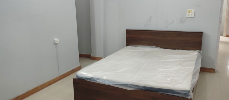 Bedroom, uppal-southend 3 Bedroom 2100 Sq.Ft. Builder Floor In Sector 49 Gurgaon 10680308