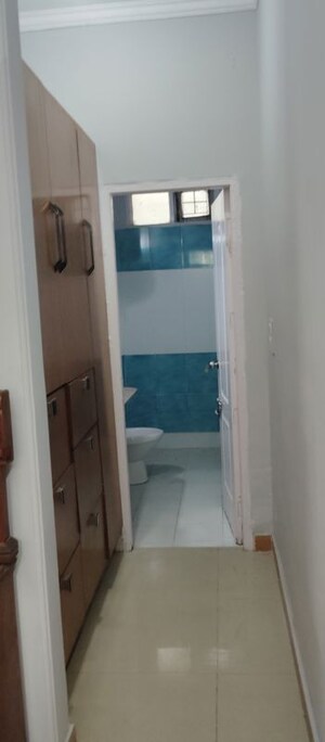 Bathroom in 3 BHK Builder Floor at Uppal Southend, Sector 49 – for Rent