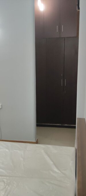 Furnished Amenities in 3 BHK Builder Floor at Uppal Southend, Sector 49 – for Rent