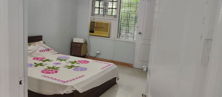 Bedroom, uppal-southend 3 Bedroom 2100 Sq.Ft. Builder Floor In Sector 49 Gurgaon 10680308