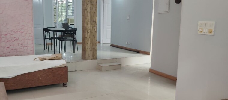 Room, uppal-southend 3 Bedroom 2100 Sq.Ft. Builder Floor In Sector 49 Gurgaon 10680308