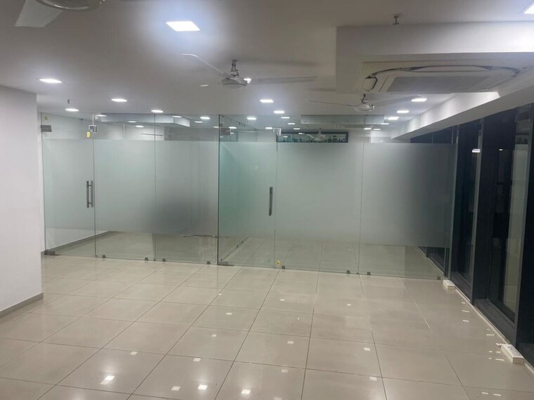 Team Area, ambli Commercial Office Space 800 Sq.Ft. In Ambli Ahmedabad 10680310