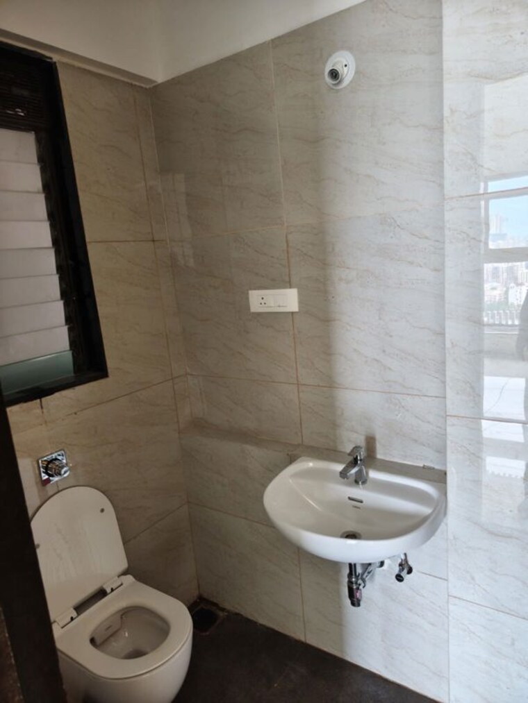 Attached Bathroom, chandak-34-park-estate 1 Bedroom 391 Sq.Ft. Apartment In Goregaon West Mumbai 10680315