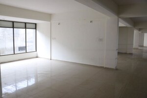 Room in  Warehouse at Changodar – for Rent
