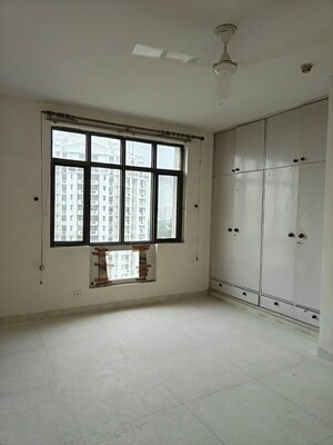 Room in 3 BHK Builder Floor at Kohli One Malibu Town Plot, Sector 47 – for Rent
