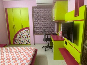 Team Area in 2 BHK Apartment at Pride Presidency Luxuria, Ghodbunder Road – for Sale