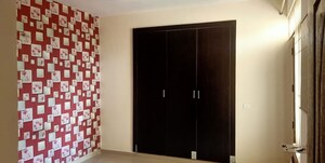 Room in 3 BHK Apartment at Vip Road – for Rent