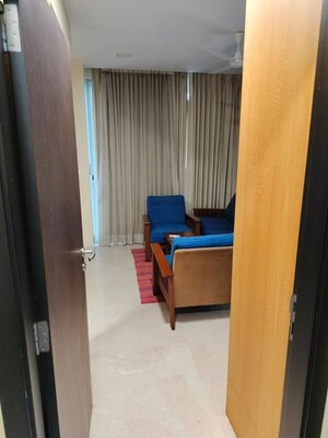 Team Area in 3 BHK Apartment at Oberoi Realty Exquisite, Goregaon East – for Rent