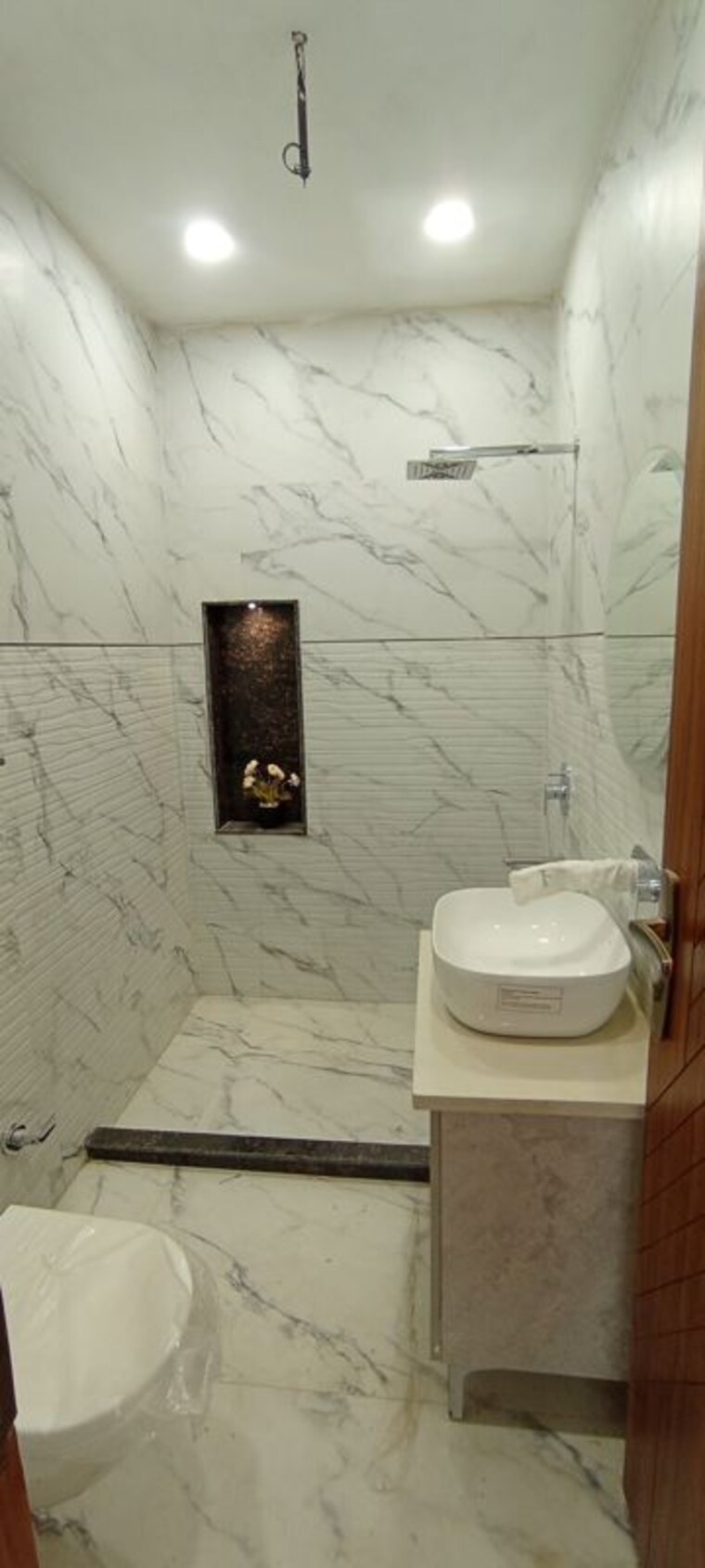 Bathroom, bptp-district-3 3 Bedroom 1620 Sq.Ft. Builder Floor In Sector 85 Faridabad 10680367