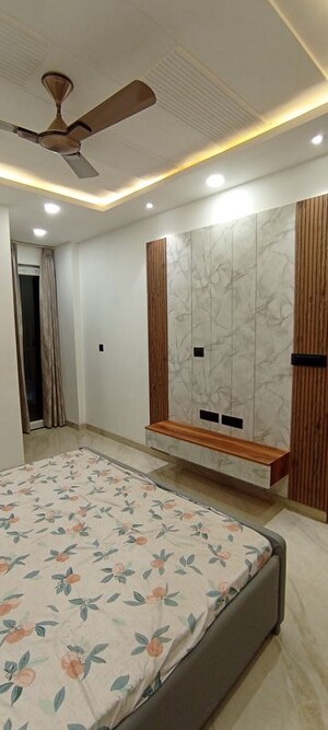Furnished Amenities in 3 BHK Builder Floor at BPTP District 3, Sector 85 – for Sale