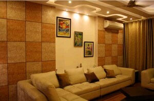 Living Room in 4 BHK Builder Floor at Uppal Southend, Sector 49 – for Rent