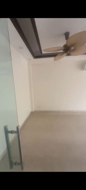 Furnished Amenities in 3 BHK Builder Floor at Lajpat Nagar Iii – for Rent