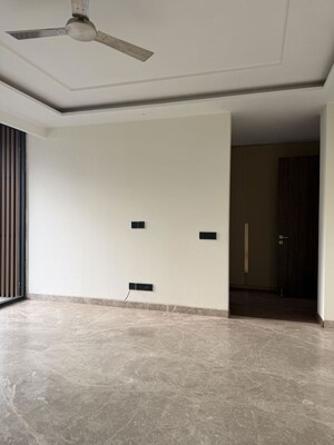 3 BHK Builder Floor For Rent in Sector 22