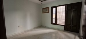 Room in 5 BHK Independent House at Realtech The Luxurium, Sushant Lok I – for Rent