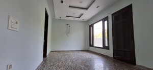 Room in 5 BHK Independent House at Realtech The Luxurium, Sushant Lok I – for Rent