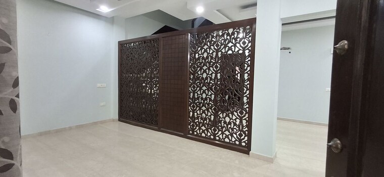 Bedroom, realtech-the-luxurium 5 Bedroom 4300 Sq.Ft. Independent House In Sushant Lok I Gurgaon 10680363
