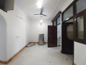 Room in 3 BHK Independent House at RWA Apartments Sector 19, Sector 19 – for Sale